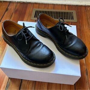 Dr. Martens 1461 Smooth Leather Oxford Shoes in black, Size US Women’s 8